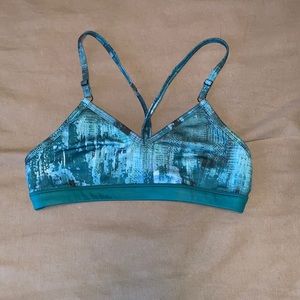 Alo strappy sports bra